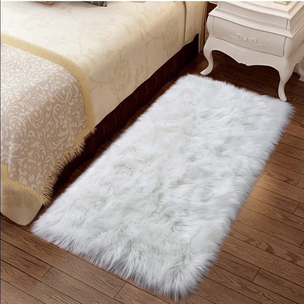Faux fur rug